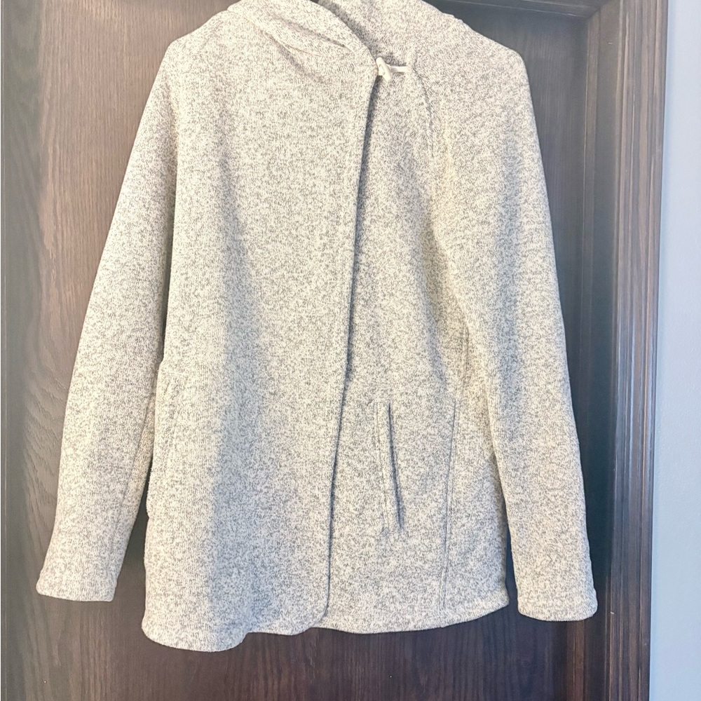 North Face Women's Gray Hooded sweater